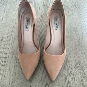 Steve Madden Suede nude heels